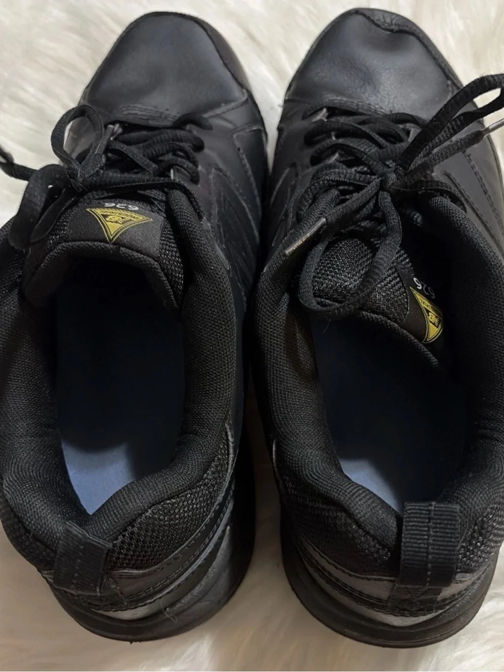 New Balance Black Athletic Lace-Up shoes  men’s US 13. Excellent condition